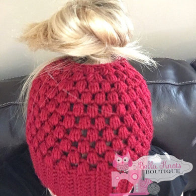 Messy Bun Beanie, crochet Messy Bun Beanie, Crochet Messy Bun Hat, Mom Bun Hat, Ponytail Beanie, Ponytail Hat, Messy Bun Hat, Winter Beanie